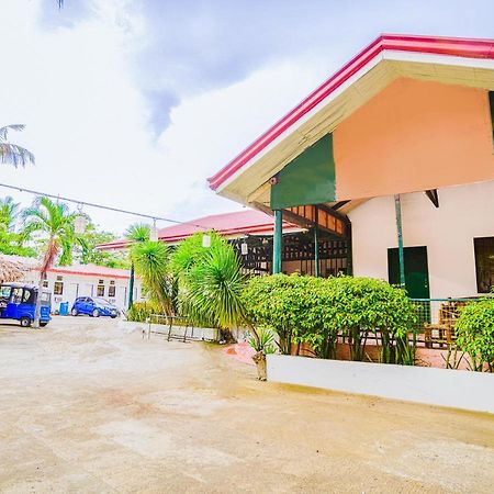 Oyo 875 Madhavi Beach Resort Balibago Exterior foto