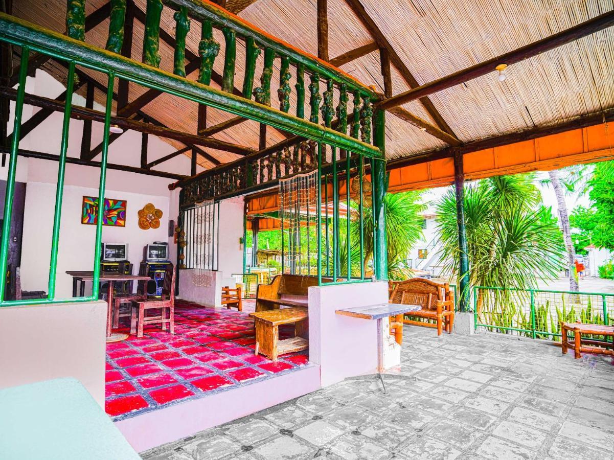 Oyo 875 Madhavi Beach Resort Balibago Exterior foto